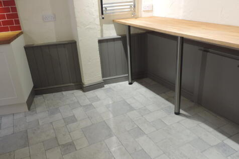 breakfast bar