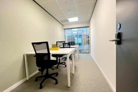 Office 124  2.jpg
