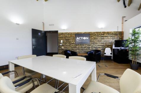 Canonbury Yard 18.jpg