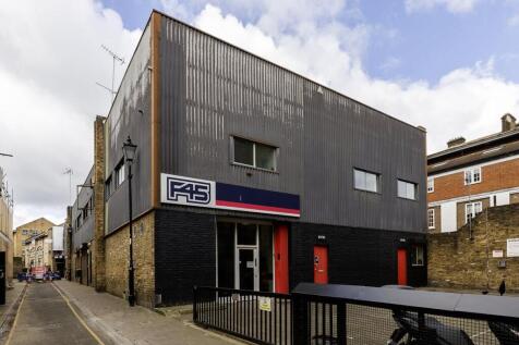 2326 St Albans Place 1.jpg