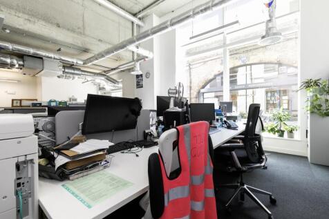 242 Kingsland Road 4.jpg