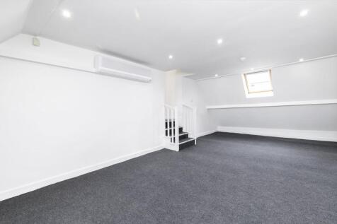 2122 Upper Street 20.jpg