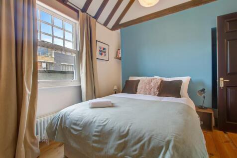 Bedroom 42_H0A1084_5_6_7_8.jpg