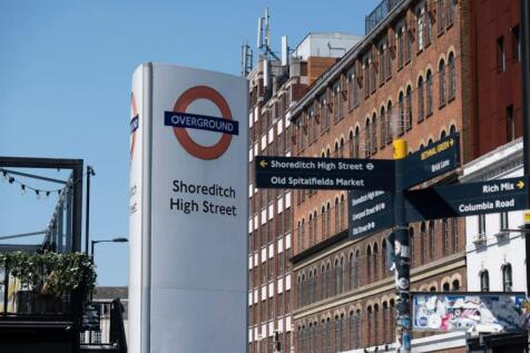 Shoreditch High Street Underground Station 2.jpg