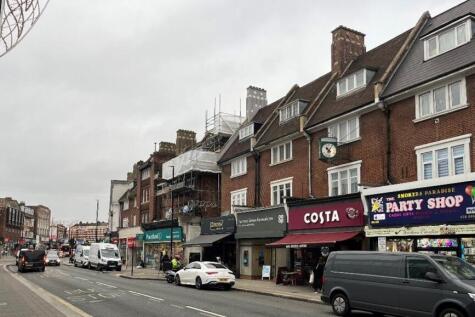 341343 Green Lanes  Pic 4.jpg