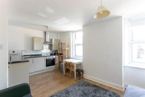 Reception/Kitchen