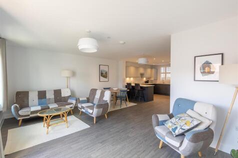 Open Plan Reception