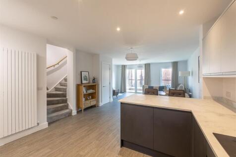 Open Plan Kitchen/Lounge