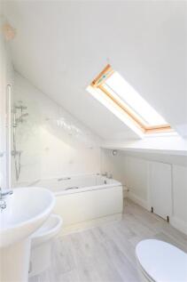 2nd Floor Bathroom