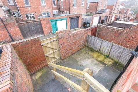 Private Rear Yard