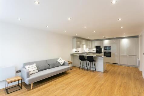 Open Plan Lounge/Kitchen