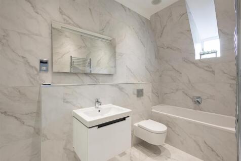 En Suite Bathroom