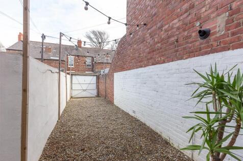 Private Rear Yard
