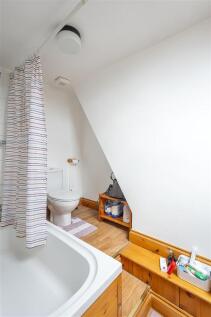 En Suite (Bed 4)