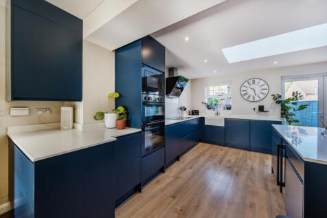 1358960-9-68da93d...