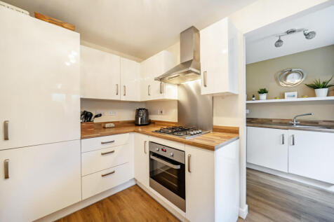 1368925-10-68ee31...