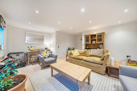 1371865-5-68fa434...