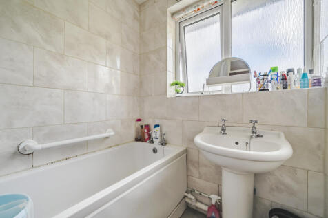 1371607-2-68fb95d...