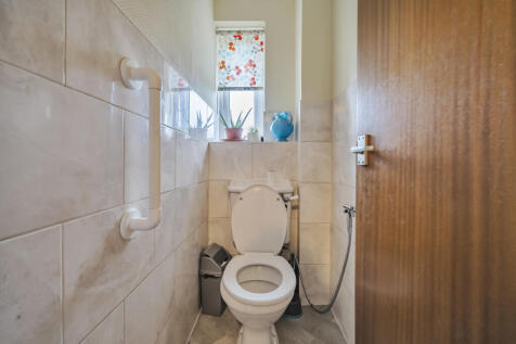 1371607-3-68fb95e...