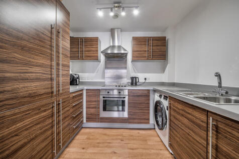 1371433-11-68fb98...