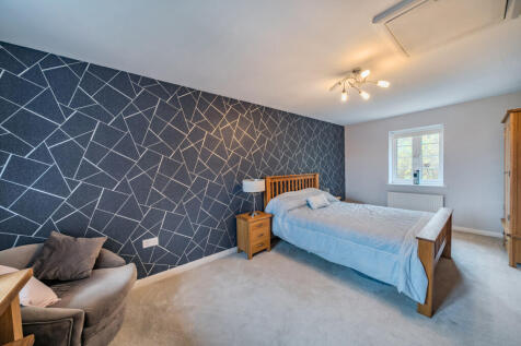 1376784-8-690e3e7...