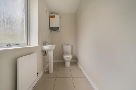 1372032-4-6914ab8...