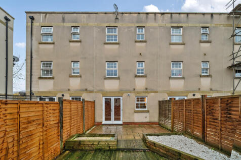 1382420-2-691715a...