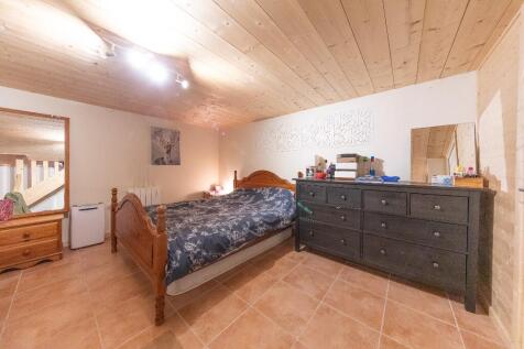 Flat Bedroom