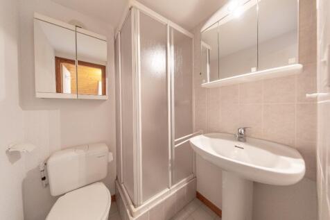 Upper Bathroom