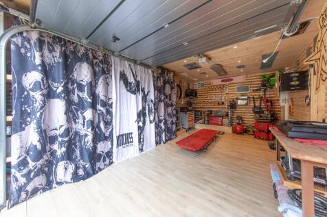 Workshop/Garage