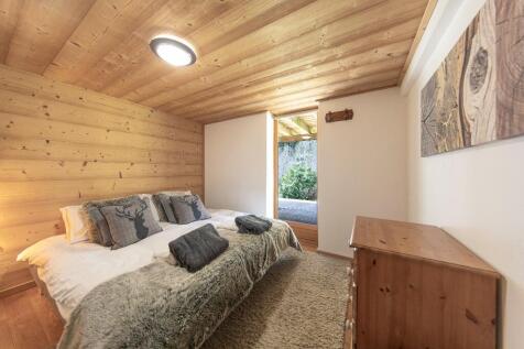 Lower Bedroom 1