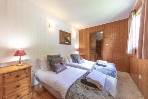 Upper Bedroom 2