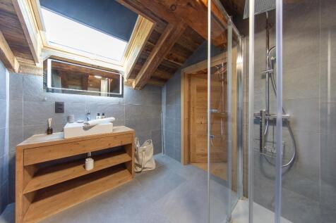 Master Ensuite