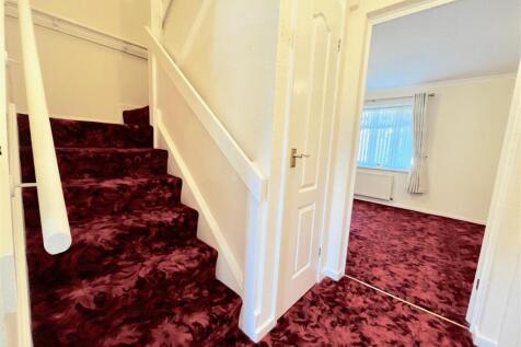 STAIRS/LANDING