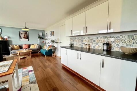 LOUNGE/KITCHEN/DINER