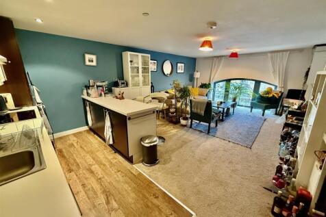 LOUNGE/KITCHEN/DINER