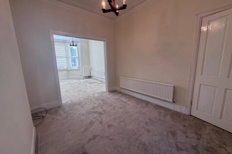 Open Plan dining (1)