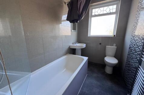 FF Bathroom E10