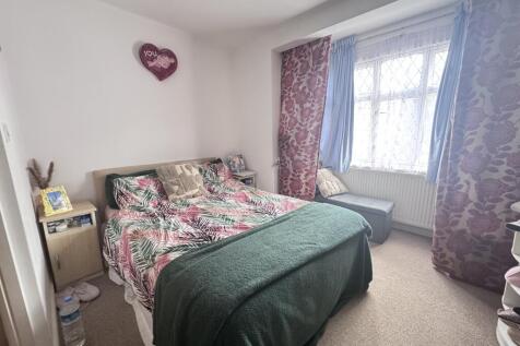 Bedroom (1)