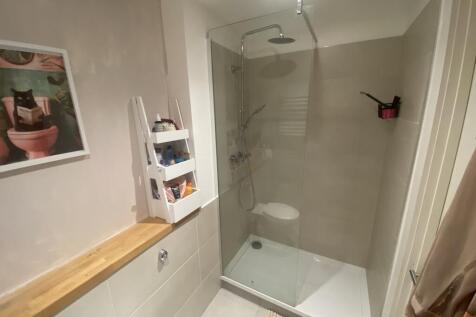 Second Bathroom 2