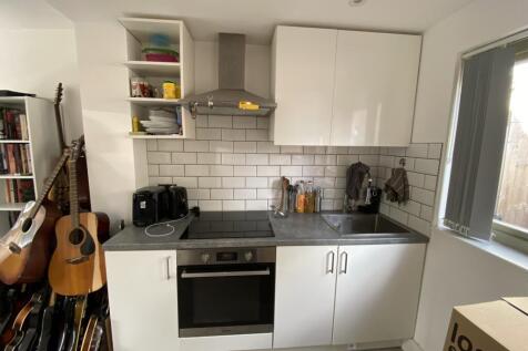 Kitchen Area 1