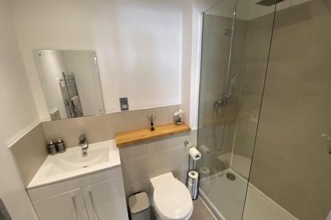 Nascot Bathroom