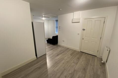 4 Nash Living Room 1