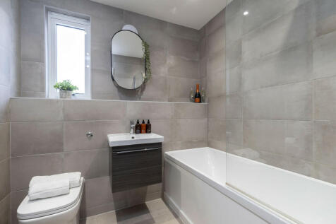 4 Castleton Villa...