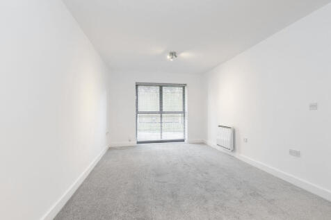 Flat 5, Bluestone...