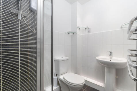 Flat 5, Bluestone...