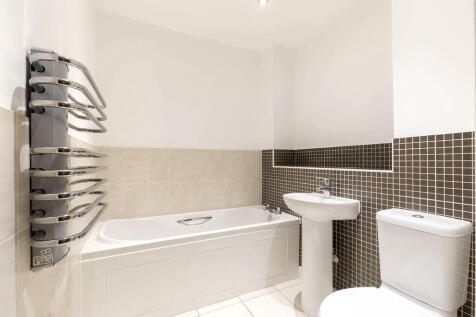 Flat 5, Bluestone...