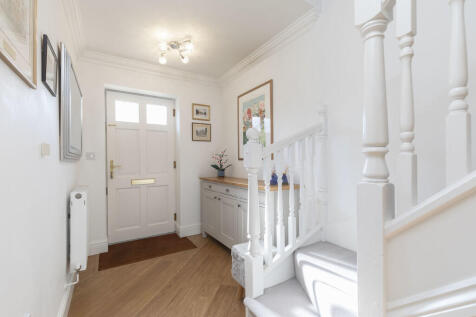 Brookbank Close-1...