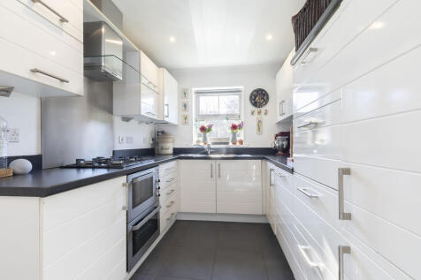 Brookbank Close-1...