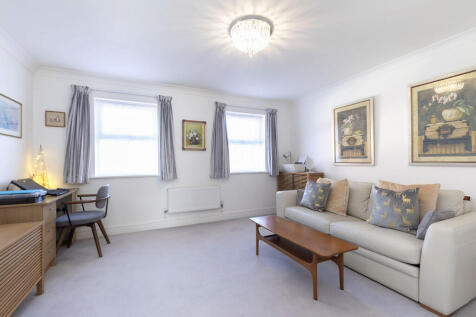 Brookbank Close-1...